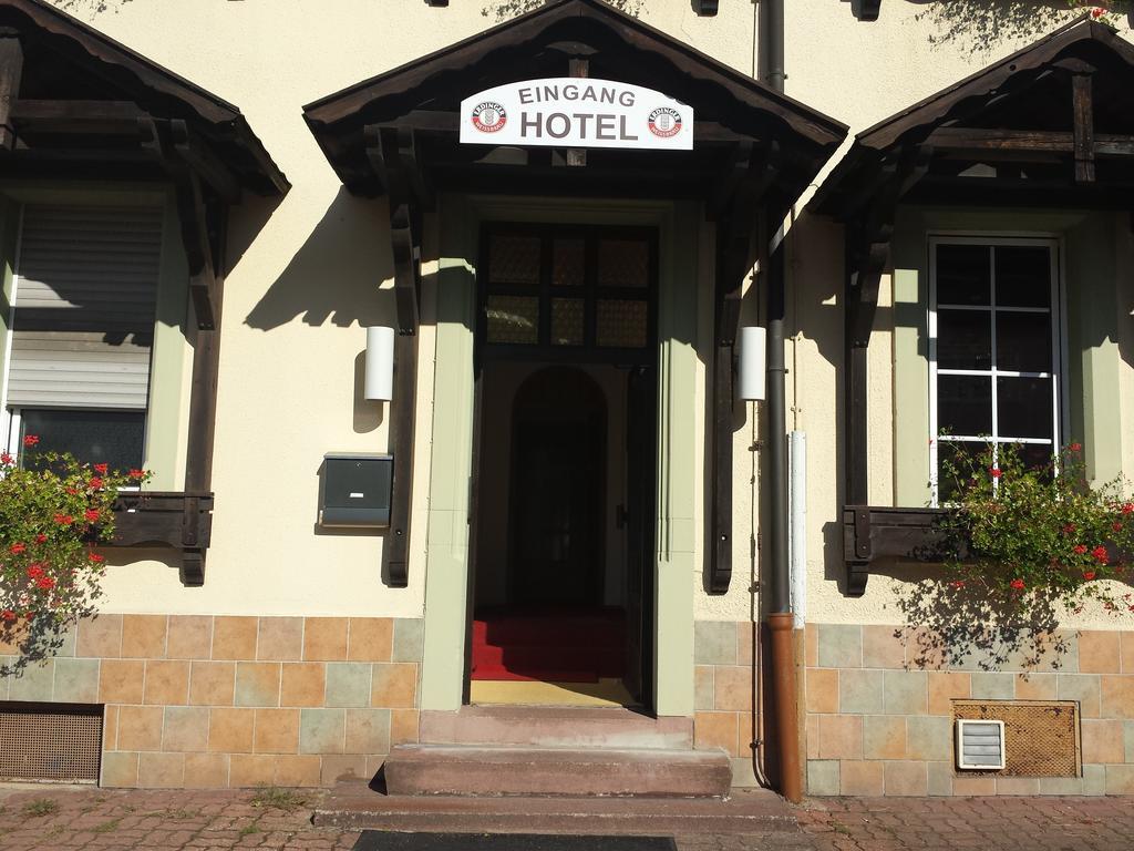 Hotel Dorfschenke Pirmasens Extérieur photo