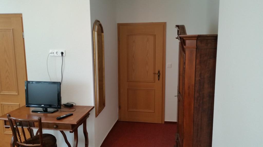 Hotel Dorfschenke Pirmasens Extérieur photo